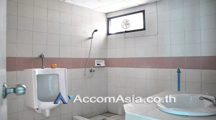 7  Office Space For Rent in Silom ,Bangkok BTS Surasak - BTS Saint Louis at S&B TOWER AA10476